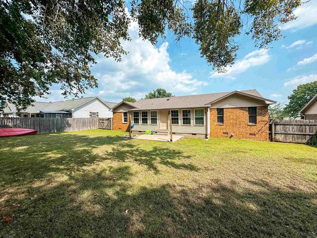 505 Chesapeake, Searcy, AR 72143