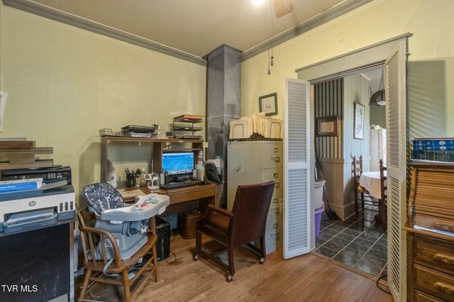102 West Mckee Street, Greeneville, TN 37743