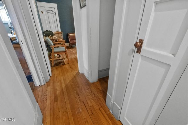 102 West Mckee Street, Greeneville, TN 37743