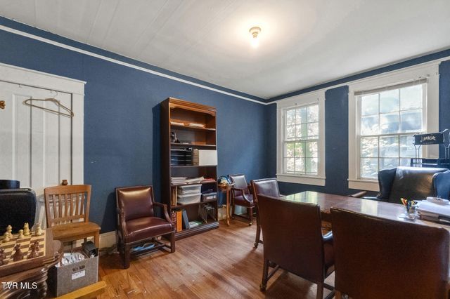 102 West Mckee Street, Greeneville, TN 37743