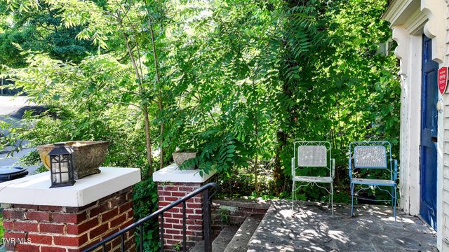 102 West Mckee Street, Greeneville, TN 37743