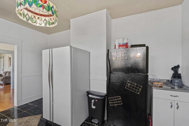 102 West Mckee Street, Greeneville, TN 37743