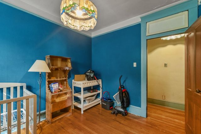 102 West Mckee Street, Greeneville, TN 37743