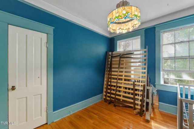 102 West Mckee Street, Greeneville, TN 37743