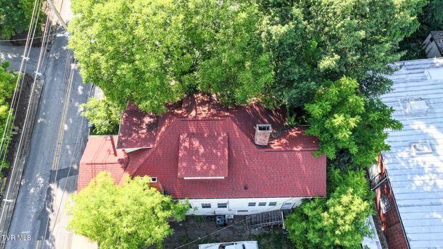 102 West Mckee Street, Greeneville, TN 37743