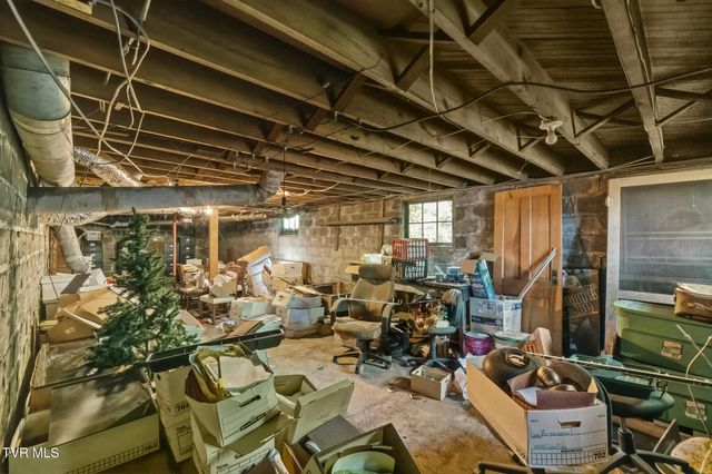 102 West Mckee Street, Greeneville, TN 37743