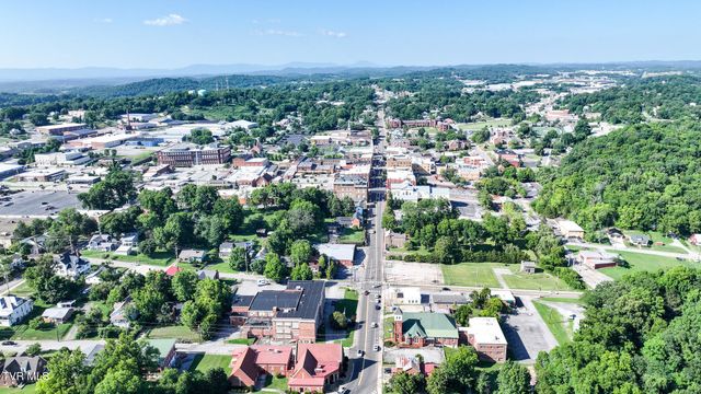 102 West Mckee Street, Greeneville, TN 37743