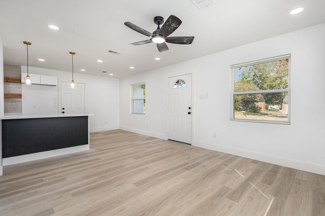 2730 San Diego Drive, Dallas, TX 75228