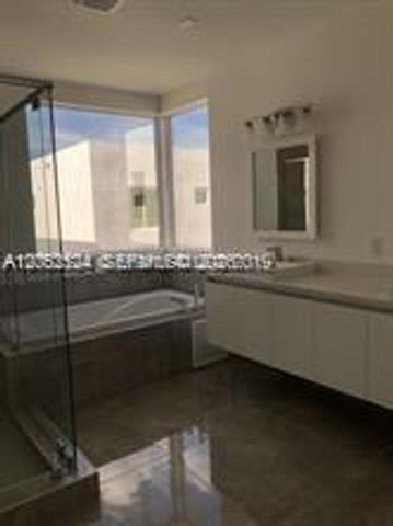 10125 NW 75 terr, Miami, FL 33178