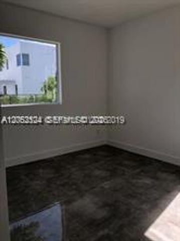 10125 NW 75 terr, Miami, FL 33178