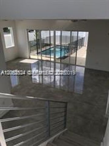 10125 NW 75 terr, Miami, FL 33178