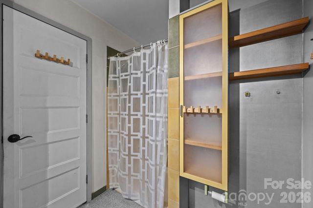 27 Rosebud Lane, Fairview, NC 28730