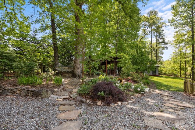 27 Rosebud Lane, Fairview, NC 28730