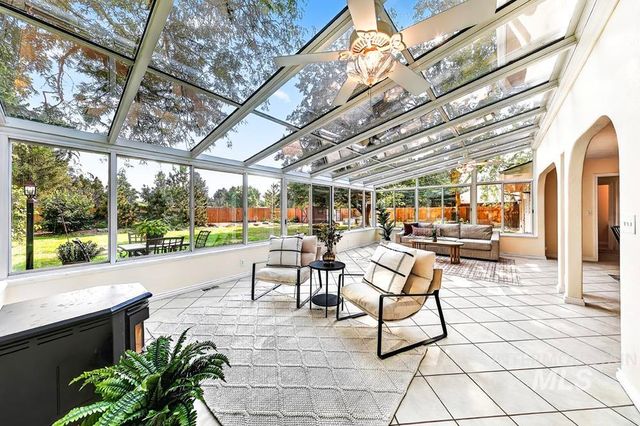 10837 W Sandpiper St, Boise, ID 83709
