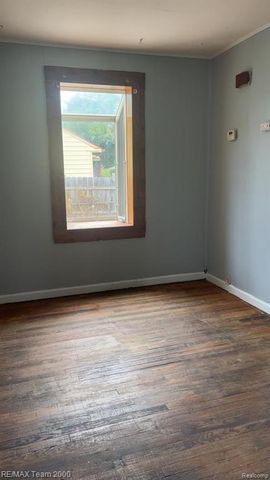 1428 Chandler Avenue, Lincoln Park, MI 48146