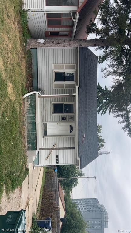 1428 Chandler Avenue, Lincoln Park, MI 48146