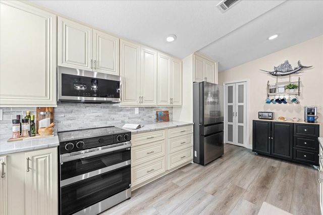 3537 SEAWAY DRIVE, New Port Richey, FL 34652