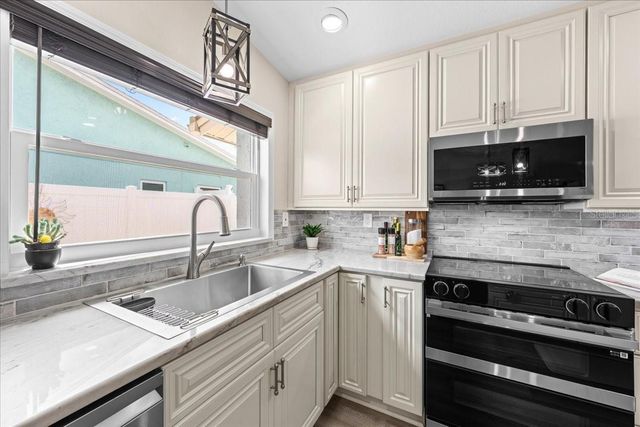 3537 SEAWAY DRIVE, New Port Richey, FL 34652