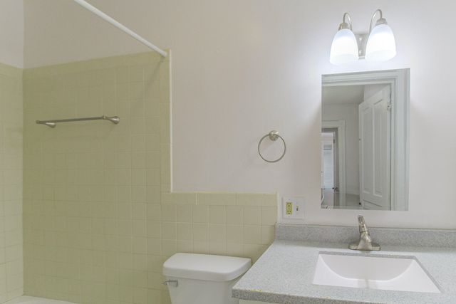 416 Douglas Avenue, Kalamazoo City, MI 49007