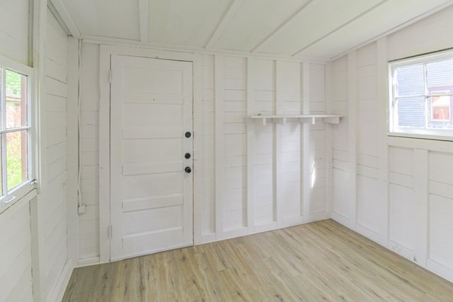 416 Douglas Avenue, Kalamazoo City, MI 49007