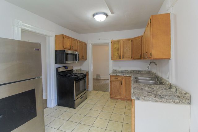 416 Douglas Avenue, Kalamazoo City, MI 49007