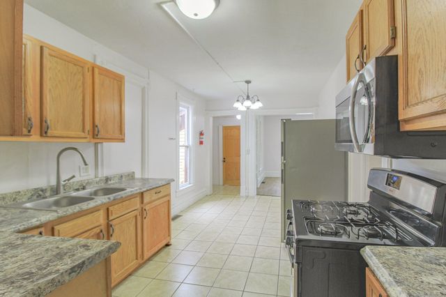 416 Douglas Avenue, Kalamazoo City, MI 49007