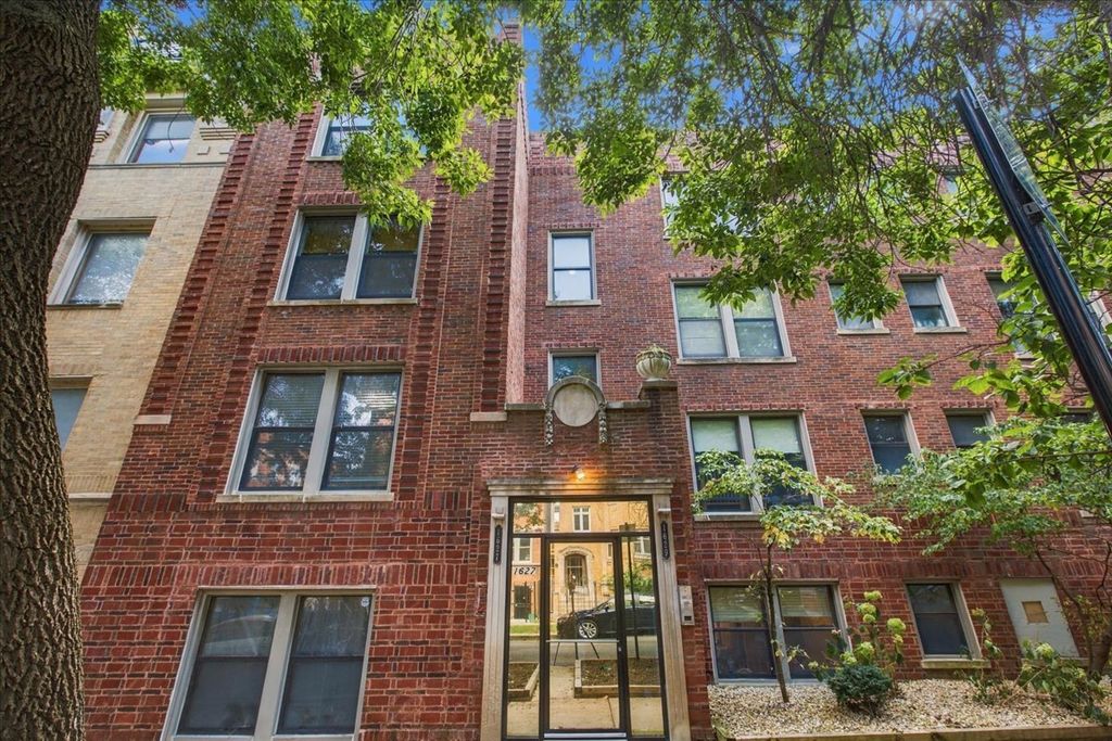 1627 W Columbia Avenue 1E, Chicago, IL 60626