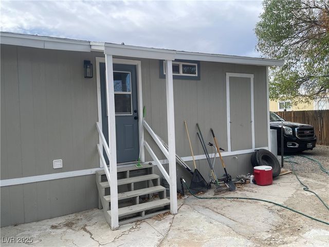 300 West Copper Flats Drive, Pahrump, NV 89048