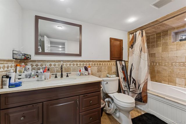 22 Brokaw Avenue, Floral Park, NY 11001