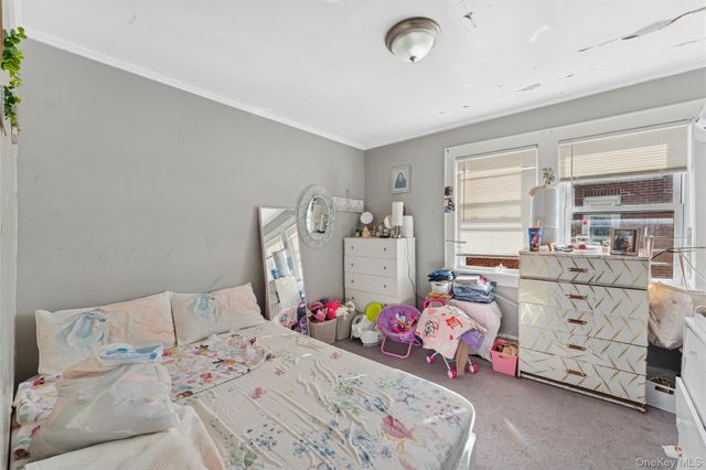 22 Brokaw Avenue, Floral Park, NY 11001