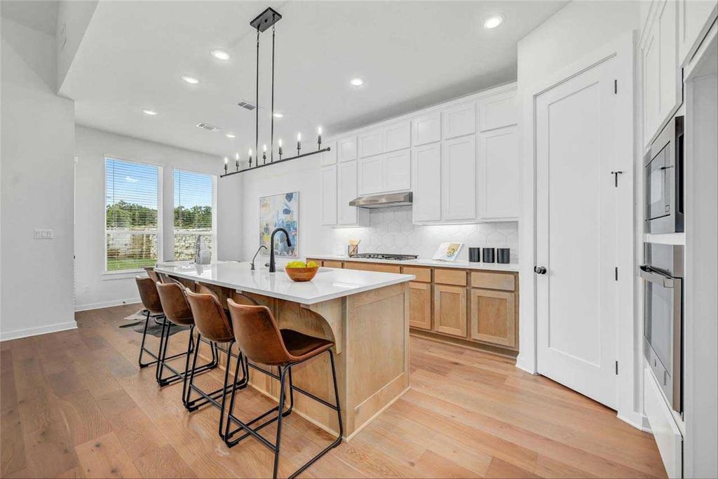 1829 Flowing Ridge Road, Midlothian, TX 76065
