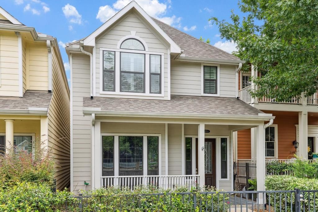 221 W 25th Street A, Houston, TX 77008