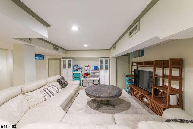 530 Up Mountain Avenue, Montclair Twp., NJ 07043