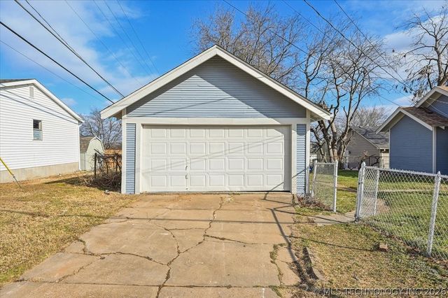 1941 W 41st Street, Tulsa, OK 74107