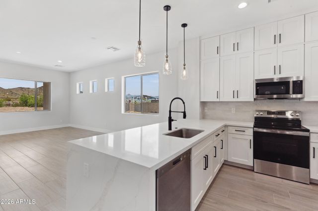 3835 W FOX Road, Laveen, AZ 85339
