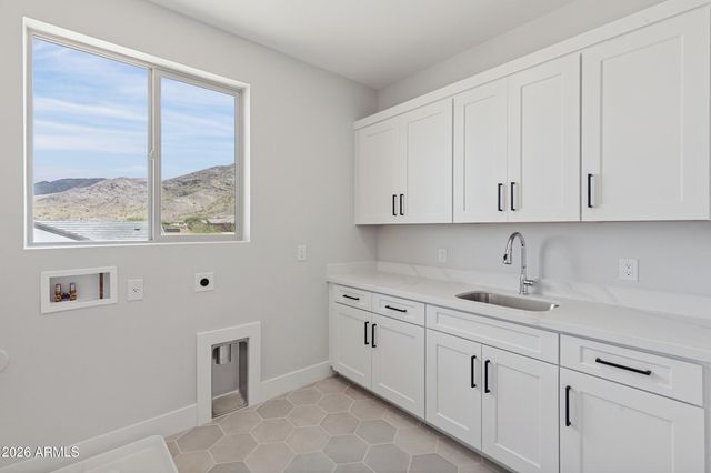 3835 W FOX Road, Laveen, AZ 85339