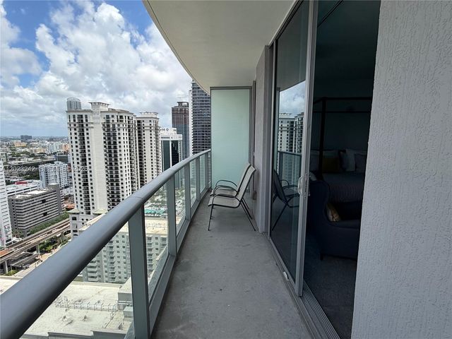 1100 S Miami Ave 3005, Miami, FL 33130