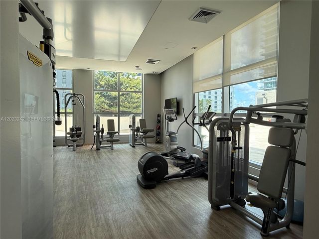 1100 S Miami Ave 3005, Miami, FL 33130