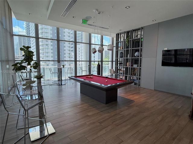 1100 S Miami Ave 3005, Miami, FL 33130