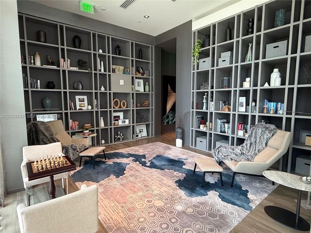 1100 S Miami Ave 3005, Miami, FL 33130