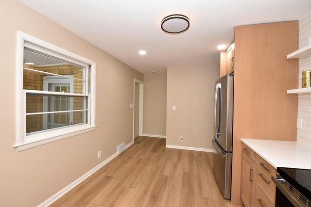 3472 E Ryan ROAD, Oak Creek, WI 53154