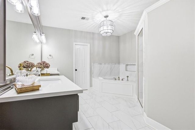 12512 S Gleason Road, Olathe, KS 66061