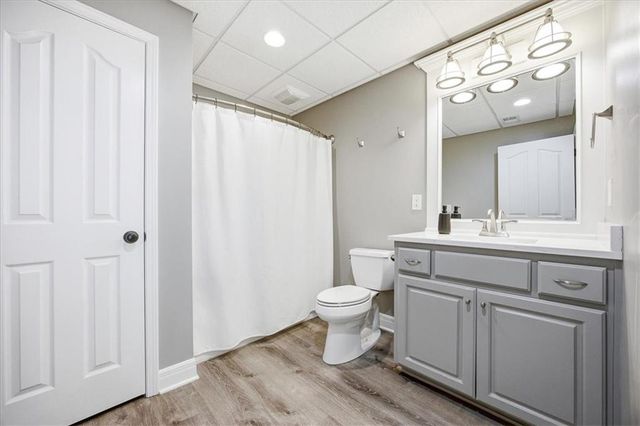 12512 S Gleason Road, Olathe, KS 66061