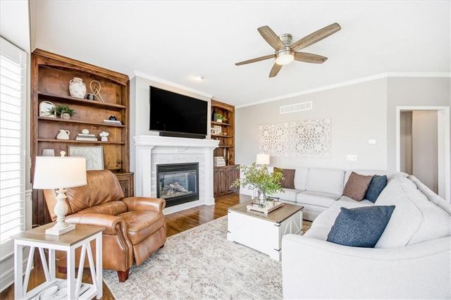 12512 S Gleason Road, Olathe, KS 66061