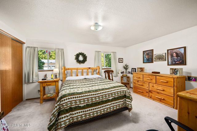 18144 W Hauserview DR, Hauser, ID 83854