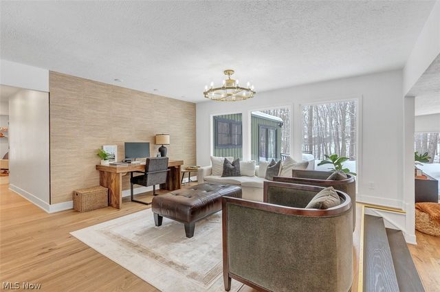 12306 The Bluffs, Strongsville, OH 44136