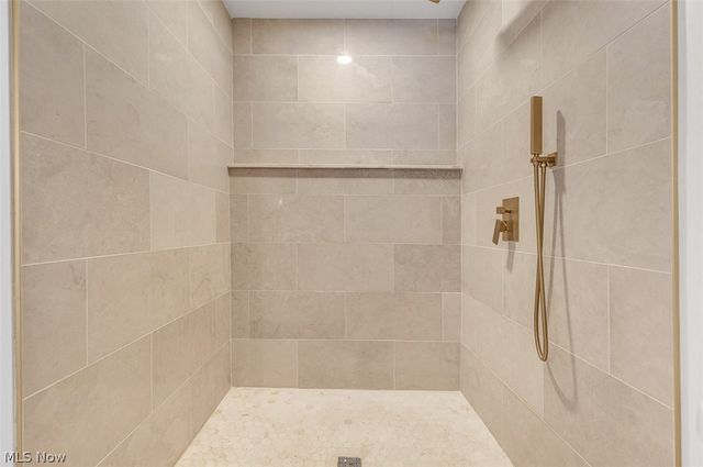 12306 The Bluffs, Strongsville, OH 44136