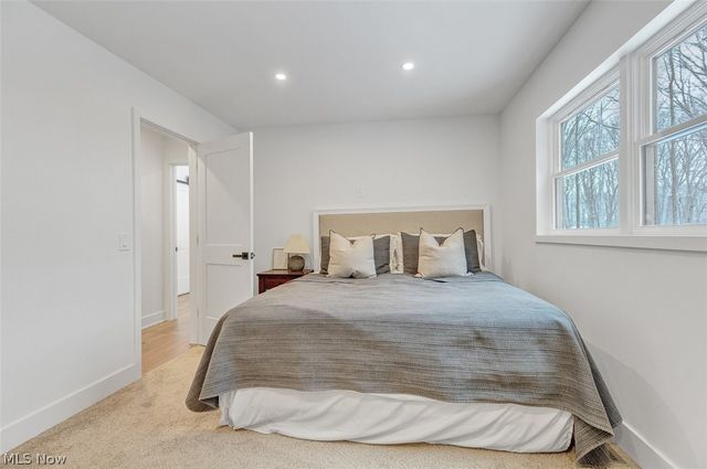 12306 The Bluffs, Strongsville, OH 44136