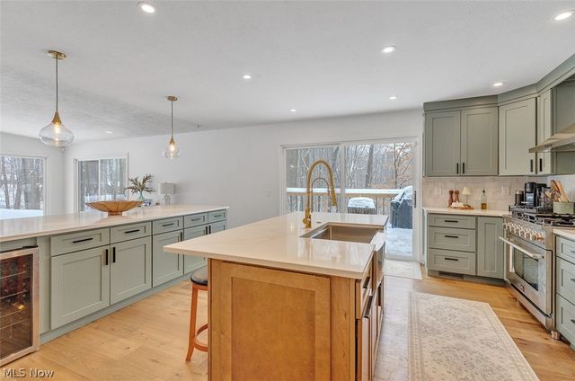 12306 The Bluffs, Strongsville, OH 44136