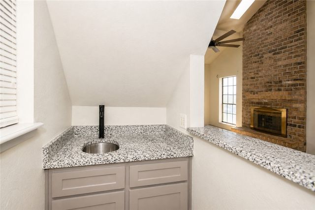 6941 Braesvalley Dr, Corpus Christi, TX 78413